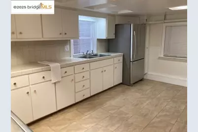 2628 School  St, Oakland, CA 94602 - Photo 30