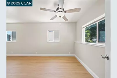 2910 Almond St, Martinez, CA 94553 - Photo 32