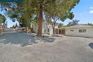 2910 Almond St, Martinez, CA 94553 - Photo 2