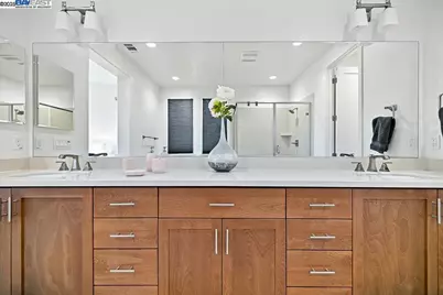 2100 Carbondale, Dublin, CA 94568 - Photo 42