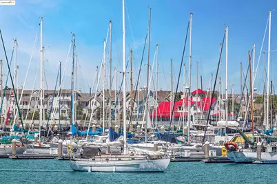 104 Marina Lakes Dr, Richmond, CA 94804 - Photo 46