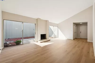 1042 Mangrove Ln, Alameda, CA 94502 - Photo 26