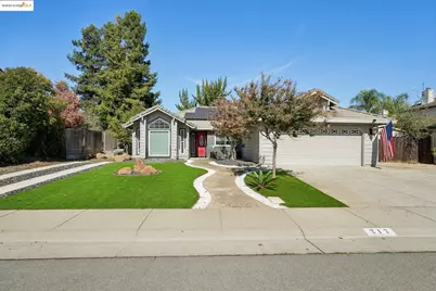 217 Sandpiper Dr, Galt, CA 95632 - Photo 2