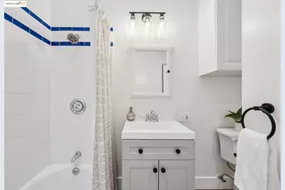 4949 Coronado Ave, Oakland, CA 94618 - Photo 24