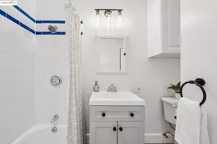 4949 Coronado Ave, Oakland, CA 94618 - Photo 24