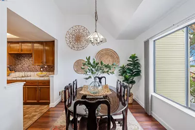 2742 East Ct, Richmond, CA 94806 - Photo 8