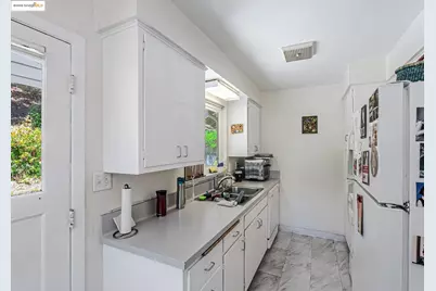 2048-2050 Donald Dr, Moraga, CA 94556 - Photo 18