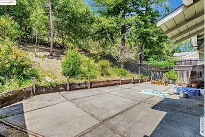 2050 Donald Dr, Moraga, CA 94556 - Photo 22