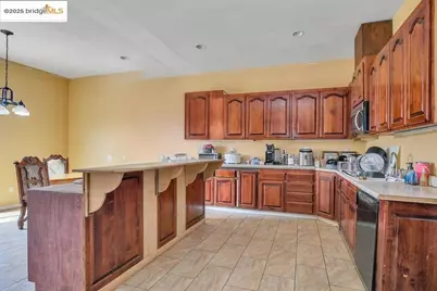 8190 French Camp Dr, Manteca, CA 95336 - Photo 14