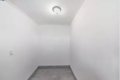 10507 Russet St, Oakland, CA 94603 - Photo 34