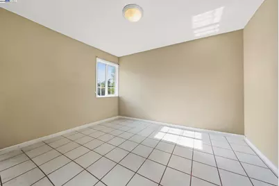 10507 Russet St, Oakland, CA 94603 - Photo 26