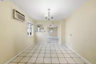 10507 Russet St, Oakland, CA 94603 - Photo 16