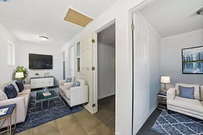 10507 Russet St, Oakland, CA 94603 - Photo 40