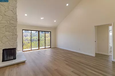 25676 University Ct #323, Hayward, CA 94542 - Photo 10