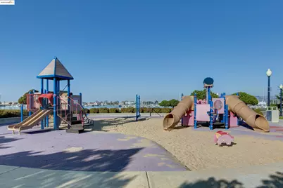 93 Bayside Ct, Richmond, CA 94804 - Photo 44