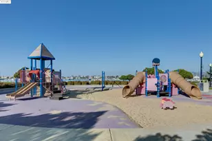 93 Bayside Ct, Richmond, CA 94804 - Photo 44