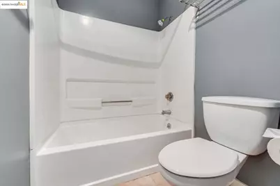 6400 Christie Ave #5109, Emeryville, CA 94608 - Photo 8