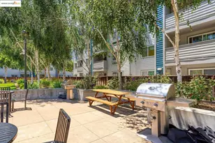 6400 Christie Ave, Emeryville, CA 94608 - Photo 32