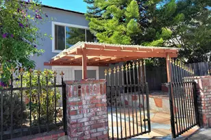 2001 27th St, Oakland, CA 94606 - Photo 2