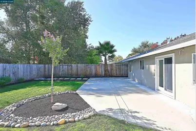 107 Doris Dr, Pleasant Hill, CA 94523 - Photo 8