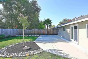 107 Doris Dr, Pleasant Hill, CA 94523 - Photo 8