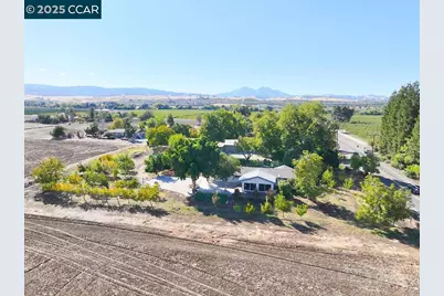 2280 Concord Ave, Brentwood, CA 94513 - Photo 2