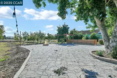 2280 Concord Ave, Brentwood, CA 94513 - Photo 32