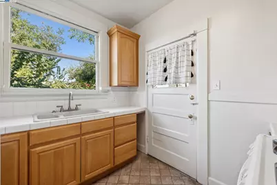 1501-7 First Ave., Oakland, CA 94606 - Photo 42