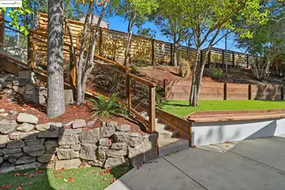 2 Hillcrest Ct, San Anselmo, CA 94960 - Photo 40