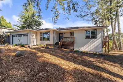 2103 Peachland Ave, Sebastopol, CA 95472 - Photo 2