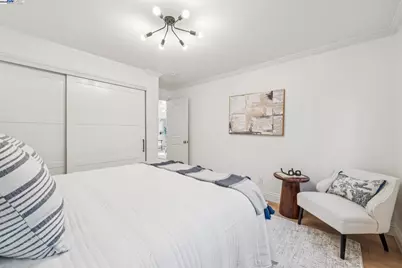 5242 Miles Avenue #C, Oakland, CA 94618 - Photo 20