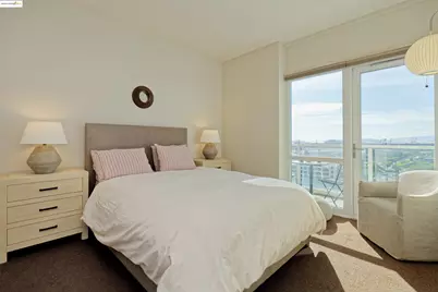222 Broadway #1204, Oakland, CA 94607 - Photo 28