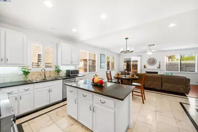 1531 Riverview Ave, Tracy, CA 95377 - Photo 16