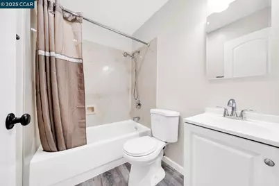 944 Walpert St, Hayward, CA 94541 - Photo 22