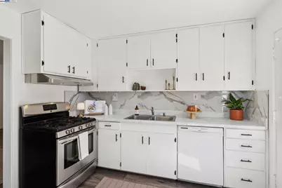 108 Cypress St #D, Alameda, CA 94501 - Photo 12