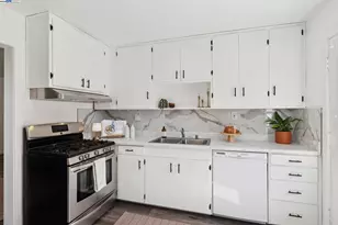 108 Cypress St, Alameda, CA 94501 - Photo 12