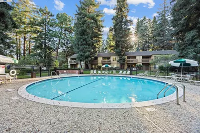 505 Cypress Point Drive #137, Mountain View, CA 94043 - Photo 38