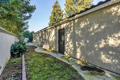 3735 Ignacio Cir, Stockton, CA 95209 - Photo 2