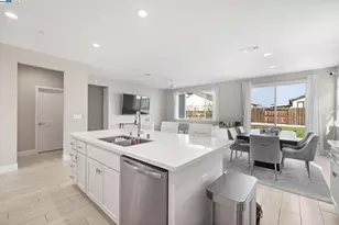 1605 Radiance Ln, Modesto, CA 95356 - Photo 10