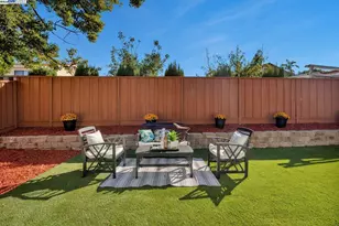 2834 White Acres Dr, San Jose, CA 95148 - Photo 38