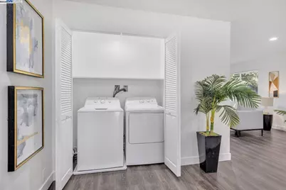 2834 White Acres Dr, San Jose, CA 95148 - Photo 34