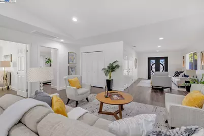 2834 White Acres Dr, San Jose, CA 95148 - Photo 10