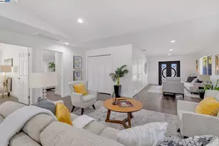 2834 White Acres Dr, San Jose, CA 95148 - Photo 10