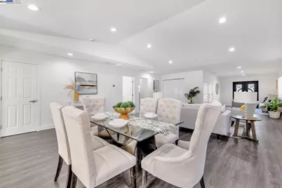 2834 White Acres Dr, San Jose, CA 95148 - Photo 14