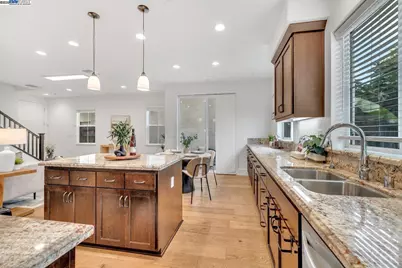 38020 Salty Cove Rd, Newark, CA 94560 - Photo 10