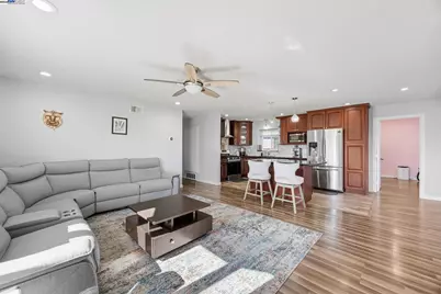 19695 Bernal St, Castro Valley, CA 94546 - Photo 10