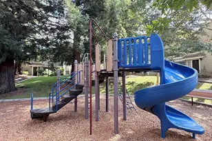 2561 Yerba Bank Ct, San Jose, CA 95121 - Photo 48