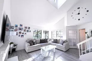 2561 Yerba Bank Ct, San Jose, CA 95121 - Photo 4