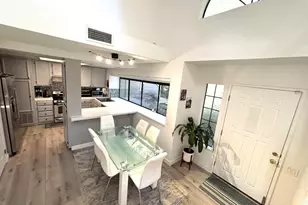 2561 Yerba Bank Ct, San Jose, CA 95121 - Photo 14