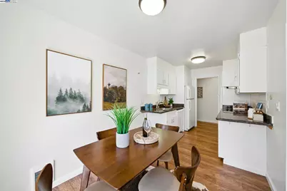 398 Adams St #304, Oakland, CA 94610 - Photo 6